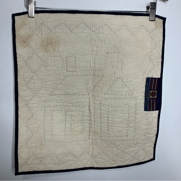 Quilts by Pradeep Kumar pieced & quilted house wallhanging - Picture 6 of 7